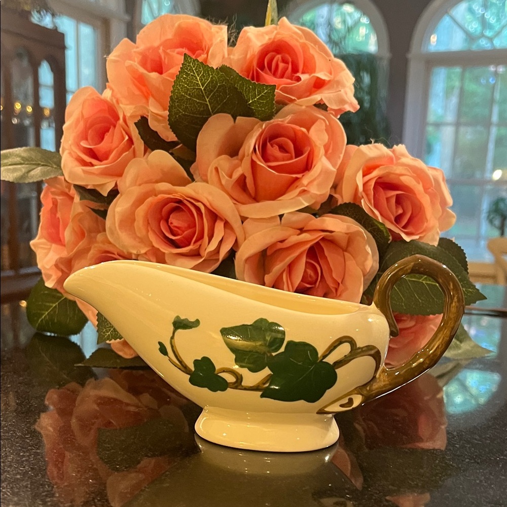 Creamer "California Ivy" by Metlox - Poppytrail - Vernon